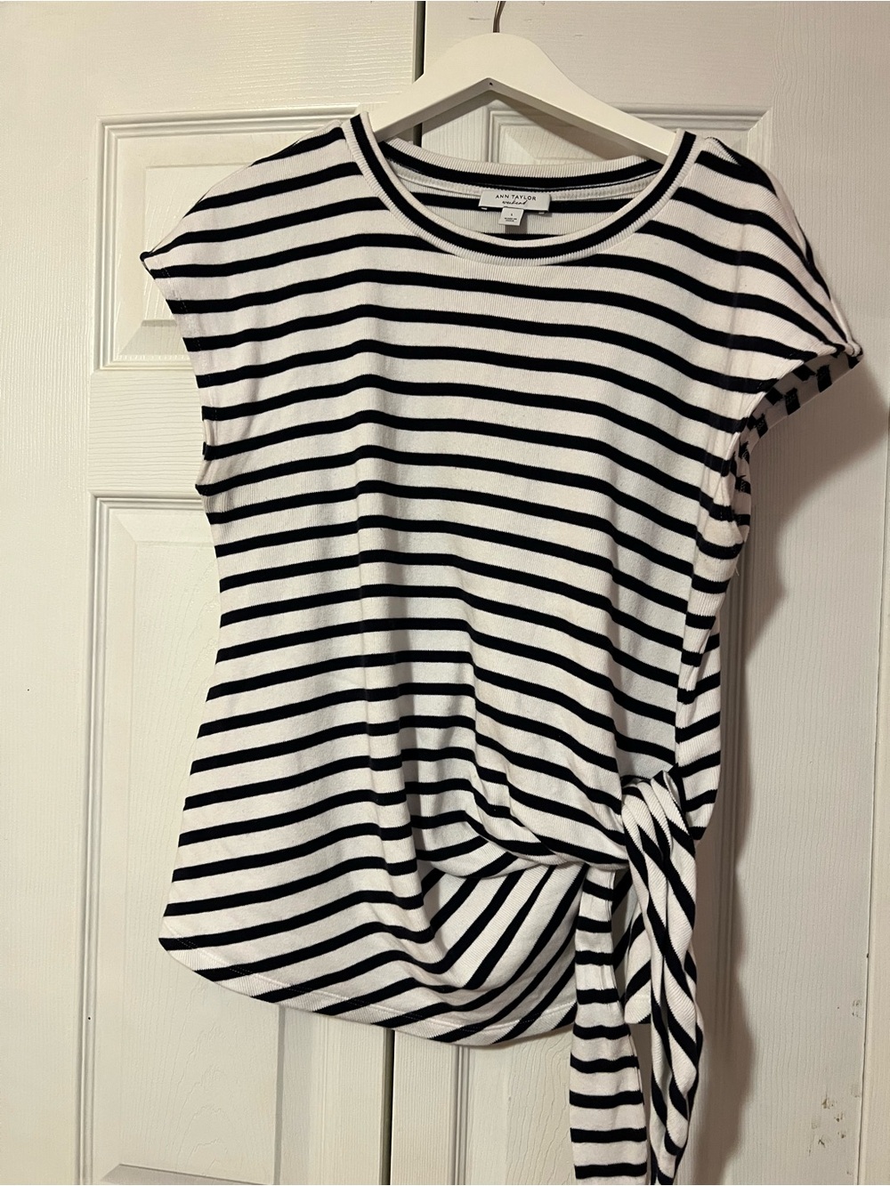 Ann Taylor Cap Sleeve Top